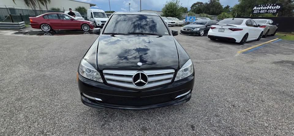 2011 Mercedes-Benz W204 C-Class - Image 2 of 11