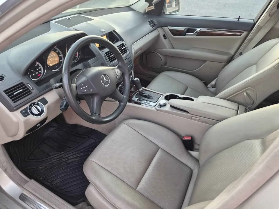 2011 Mercedes-Benz W204 C-Class - Image 8 of 13