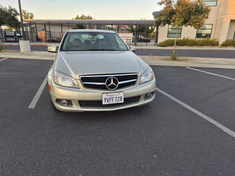 2011 Mercedes-Benz W204 C-Class - Image 6 of 13