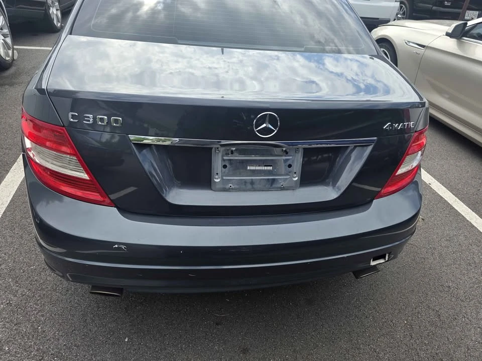 2011 Mercedes-Benz W204 C-Class - Image 4 of 14
