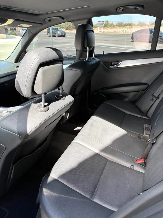 2011 Mercedes-Benz W204 C-Class - Image 8 of 9