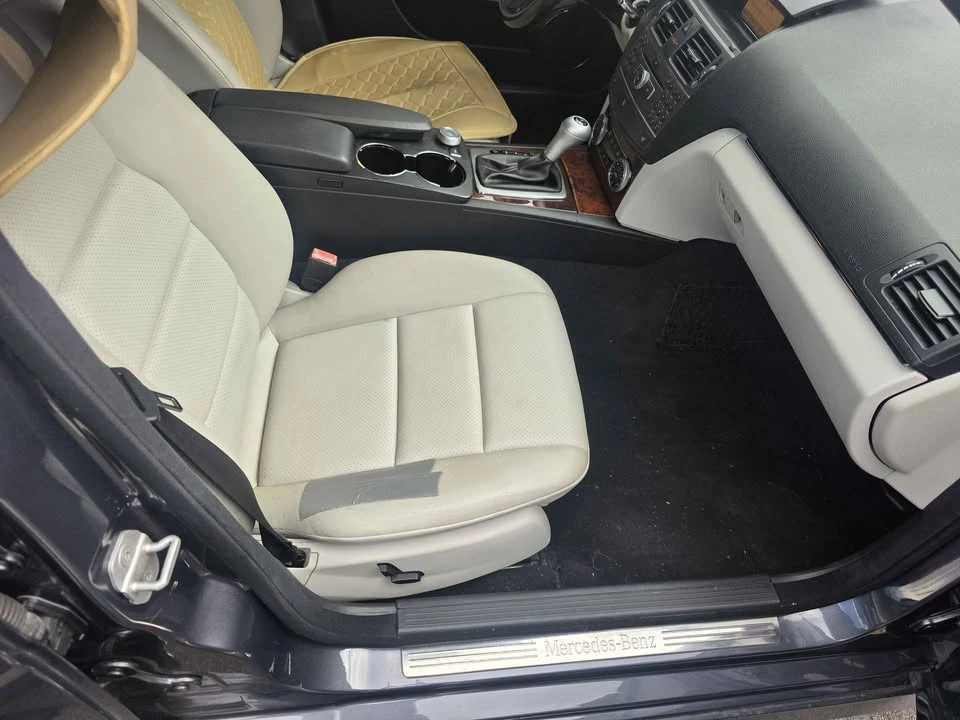 2011 Mercedes-Benz W204 C-Class - Image 13 of 14