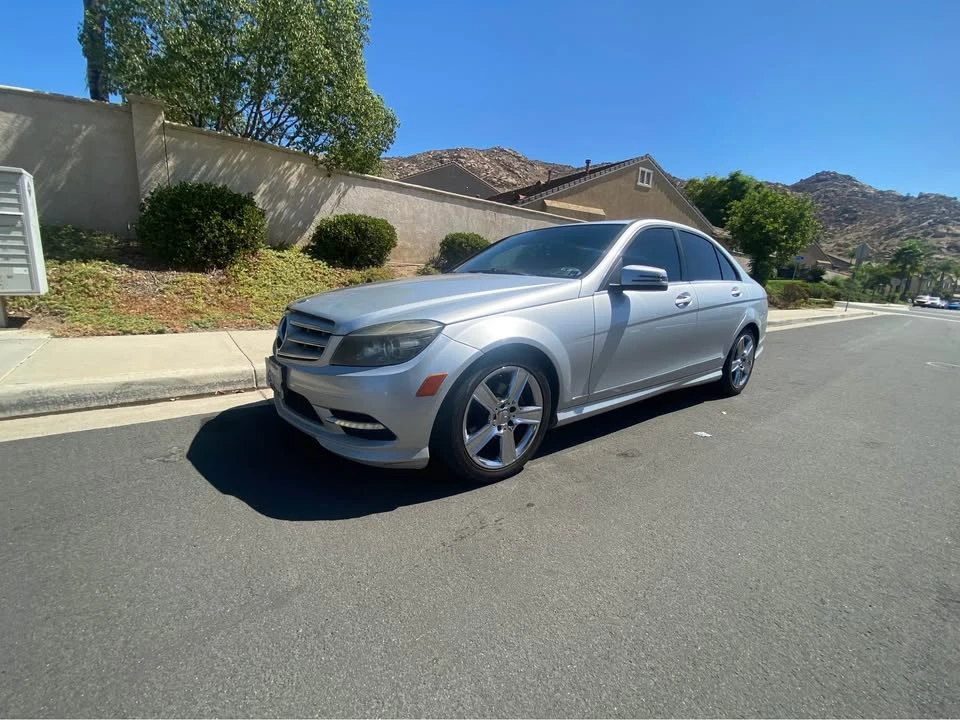 2011 Mercedes-Benz W204 C-Class - Image 3 of 9