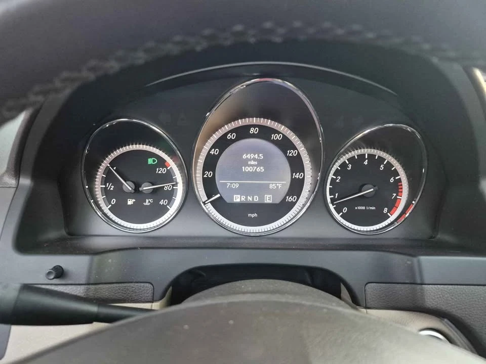 2011 Mercedes-Benz W204 C-Class - Image 10 of 13