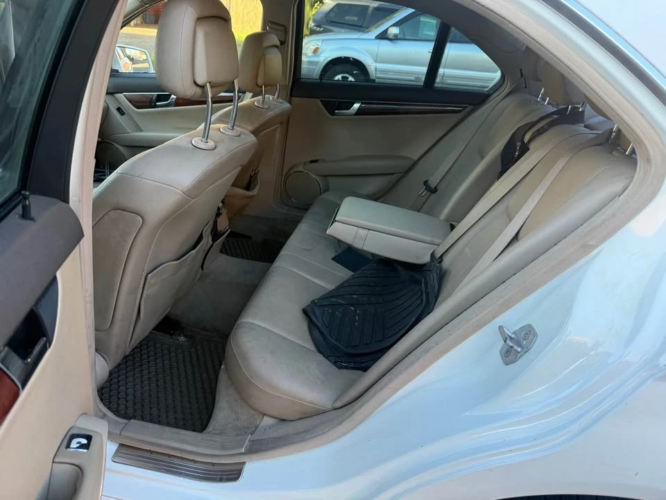 2011 Mercedes-Benz W204 C-Class - Image 6 of 7
