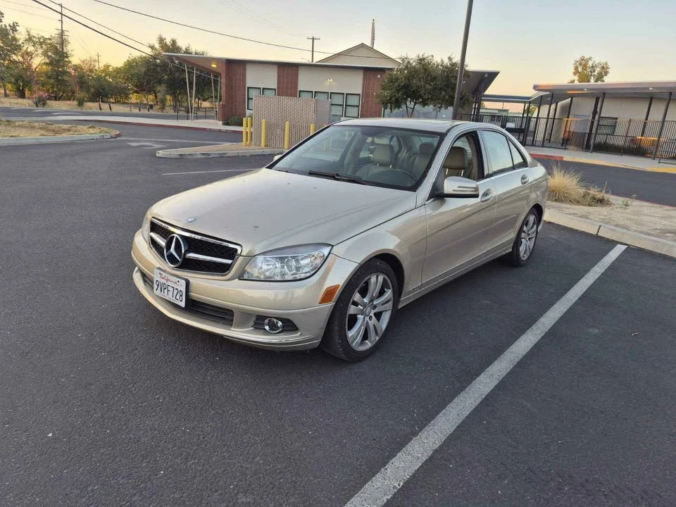 2011 Mercedes-Benz W204 C-Class - Image 7 of 13