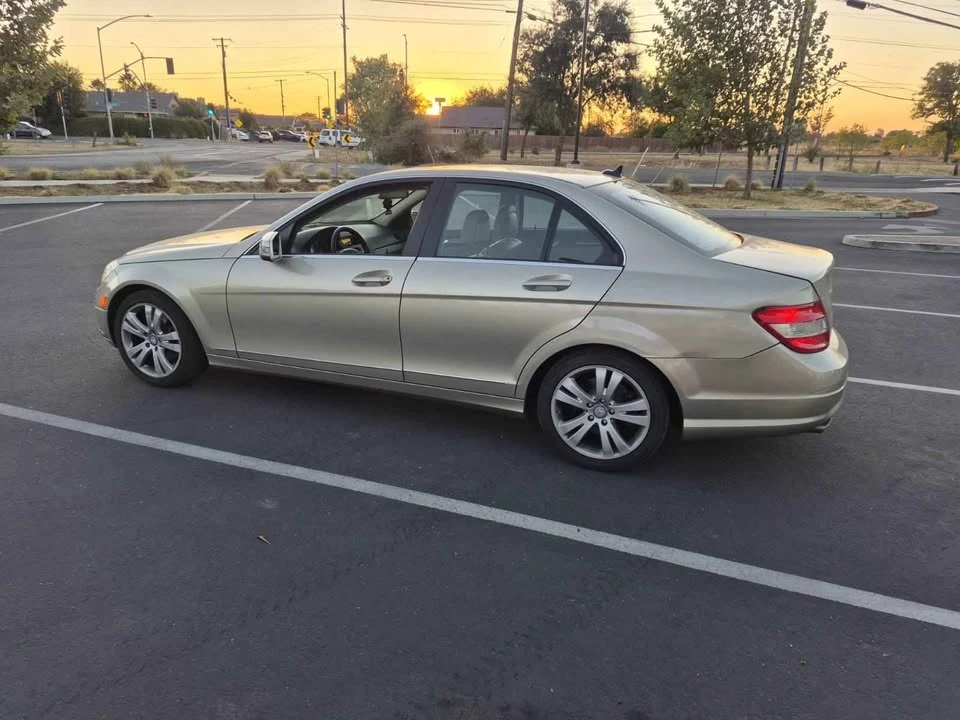 2011 Mercedes-Benz W204 C-Class - Image 5 of 13