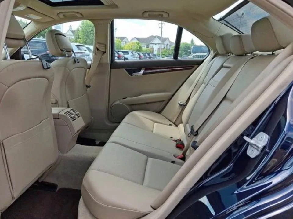 2011 Mercedes-Benz W204 C-Class - Image 8 of 11