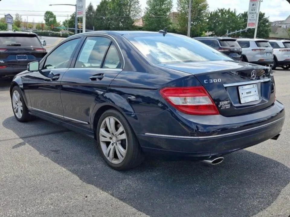 2011 Mercedes-Benz W204 C-Class - Image 3 of 11