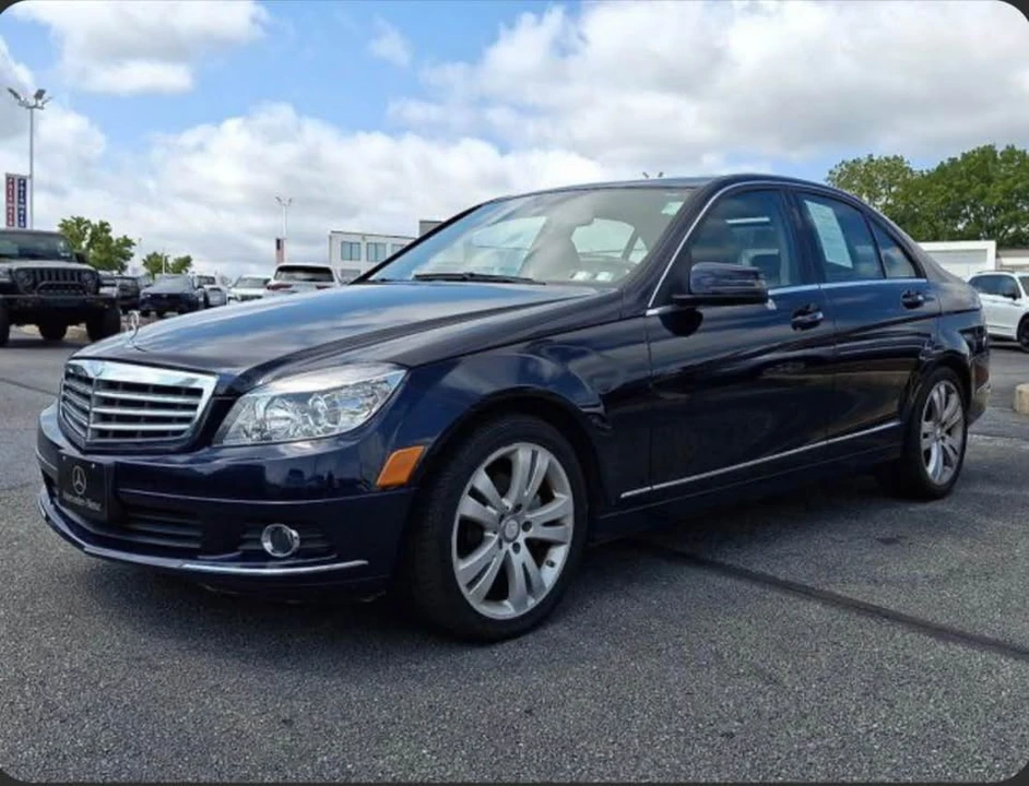 2011 Mercedes-Benz W204 C-Class - Image 2 of 11