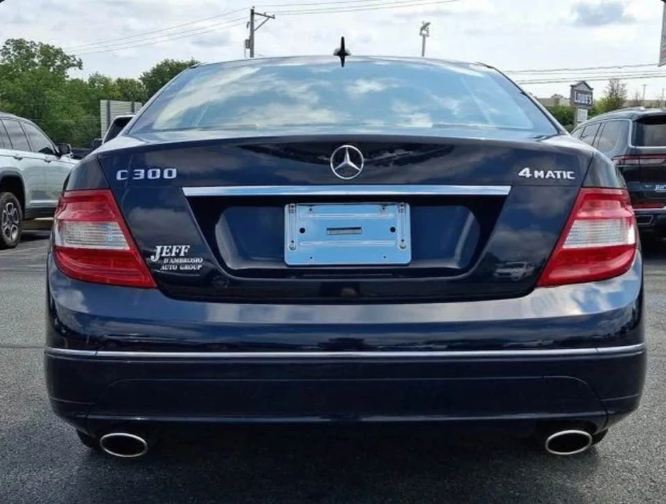 2011 Mercedes-Benz W204 C-Class - Image 4 of 11