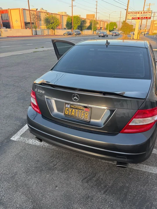 2011 Mercedes-Benz W204 C-Class - Image 5 of 8