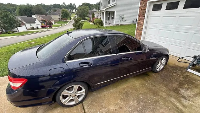 2011 Mercedes-Benz C-Class C 300 Luxury Sedan 4D