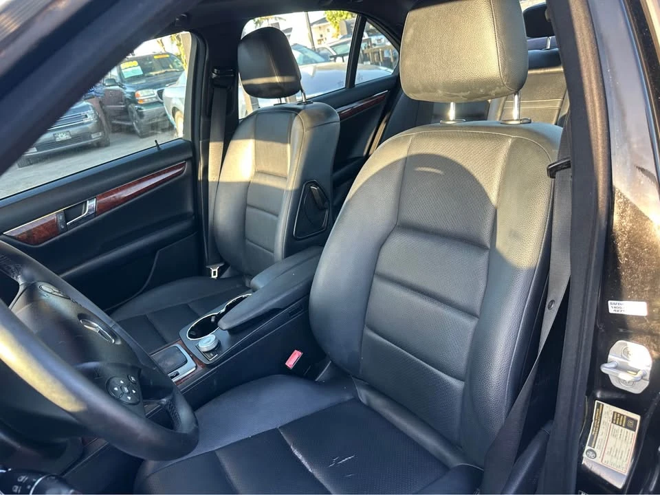 2011 Mercedes-Benz W204 C-Class - Image 6 of 7