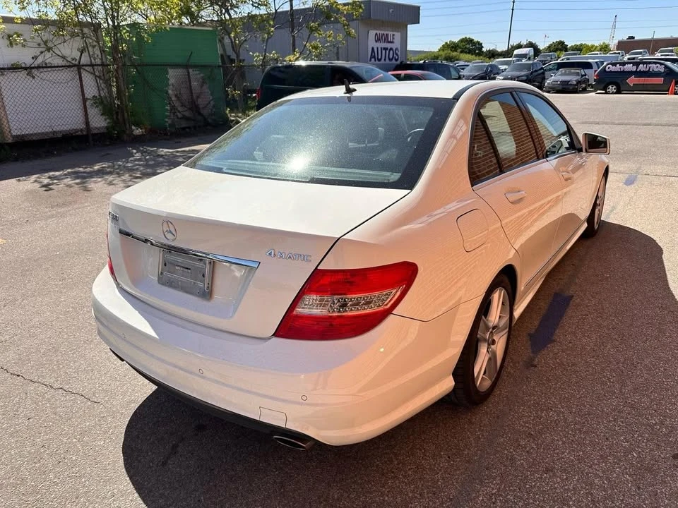 2011 Mercedes-Benz W204 C-Class - Image 5 of 20