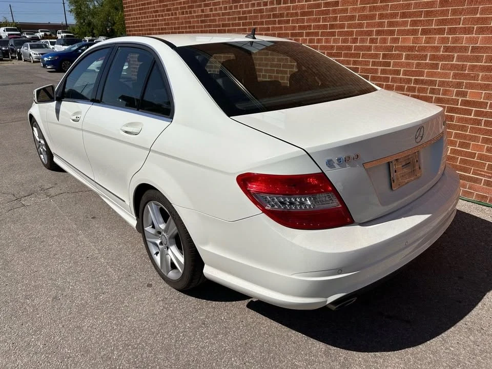 2011 Mercedes-Benz W204 C-Class - Image 7 of 20