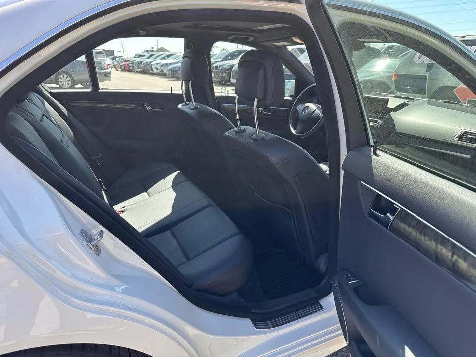 2011 Mercedes-Benz W204 C-Class - Image 10 of 20
