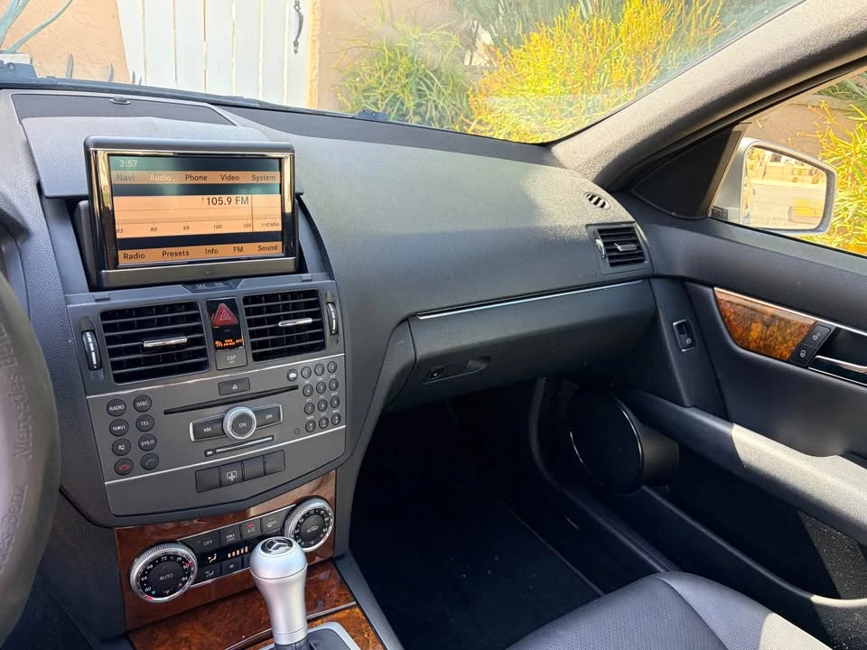 2011 Mercedes-Benz W204 C-Class - Image 7 of 9