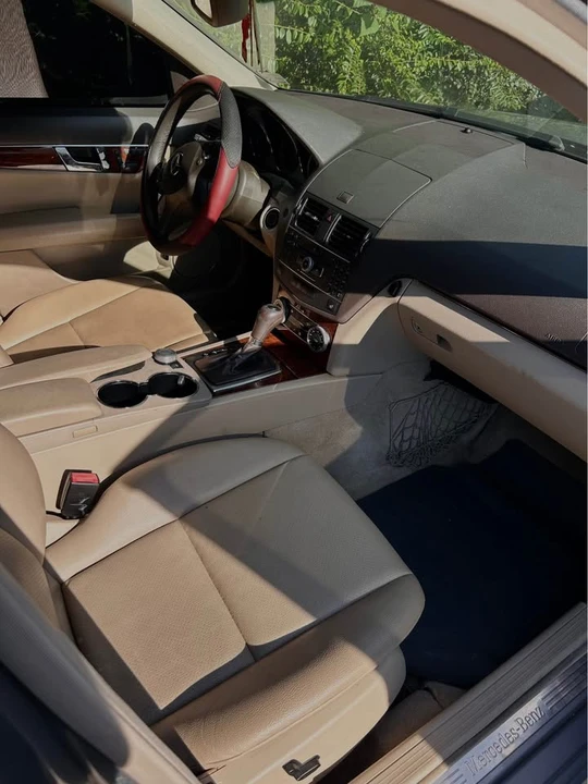 2011 Mercedes-Benz W204 C-Class - Image 3 of 4