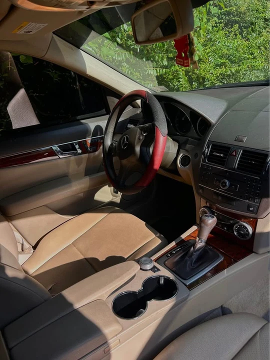 2011 Mercedes-Benz W204 C-Class - Image 4 of 4