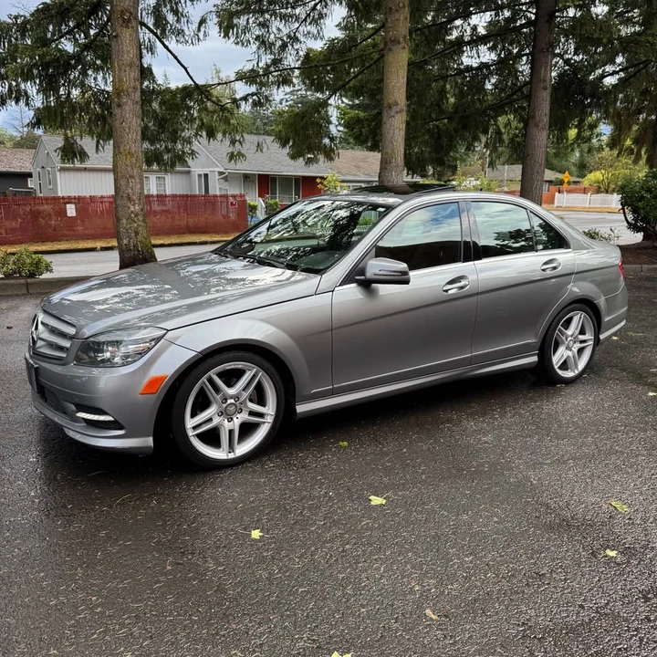 2011 Mercedes-Benz W204 C-Class - Image 2 of 10
