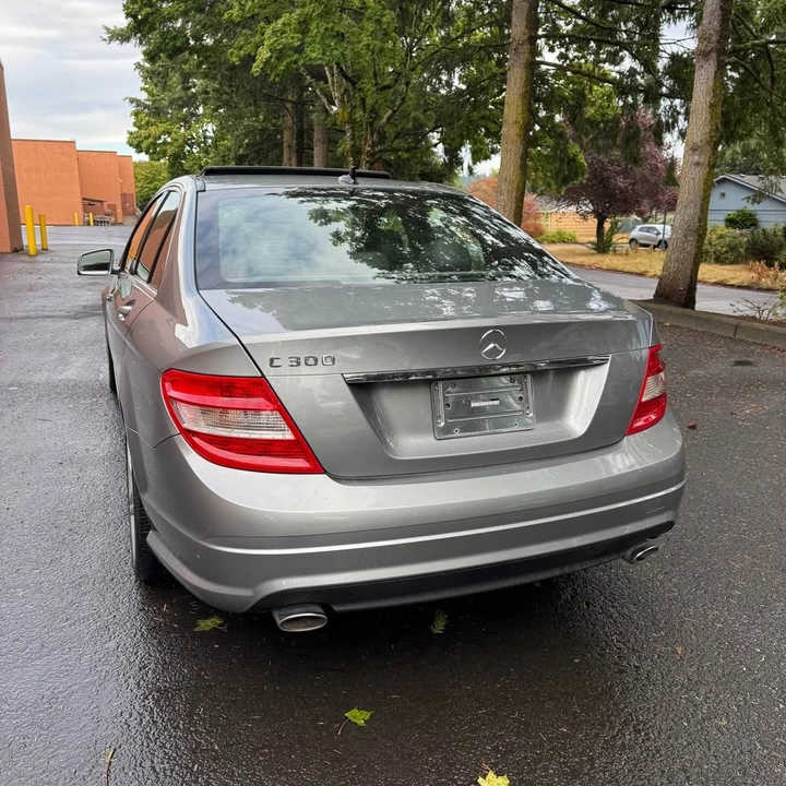 2011 Mercedes-Benz W204 C-Class - Image 3 of 10