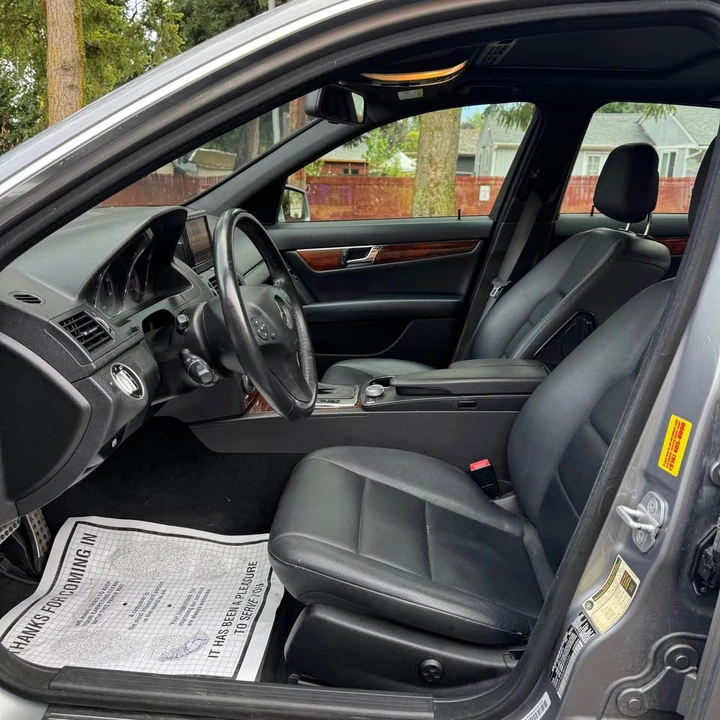 2011 Mercedes-Benz W204 C-Class - Image 9 of 10