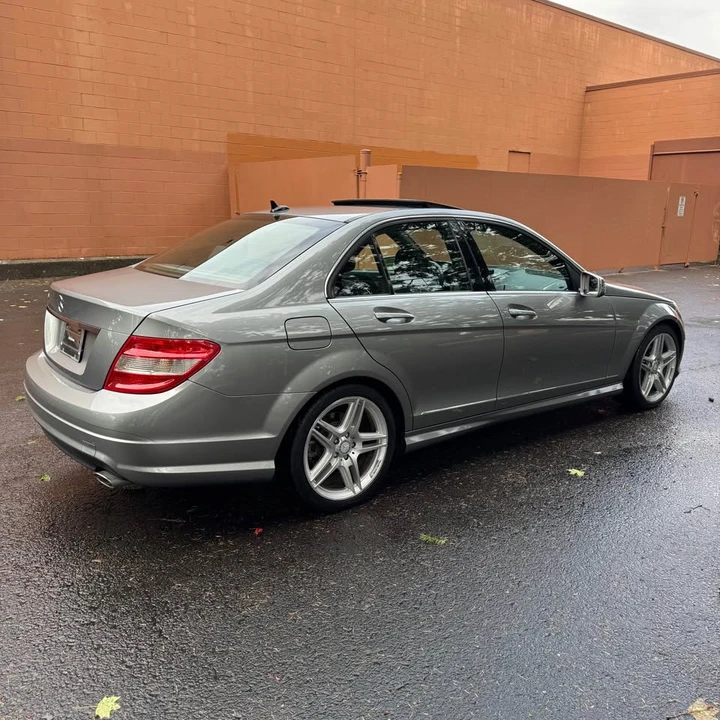 2011 Mercedes-Benz W204 C-Class - Image 5 of 10