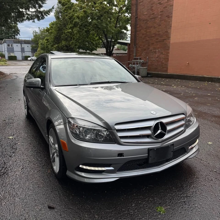 2011 Mercedes-Benz W204 C-Class - Image 7 of 10