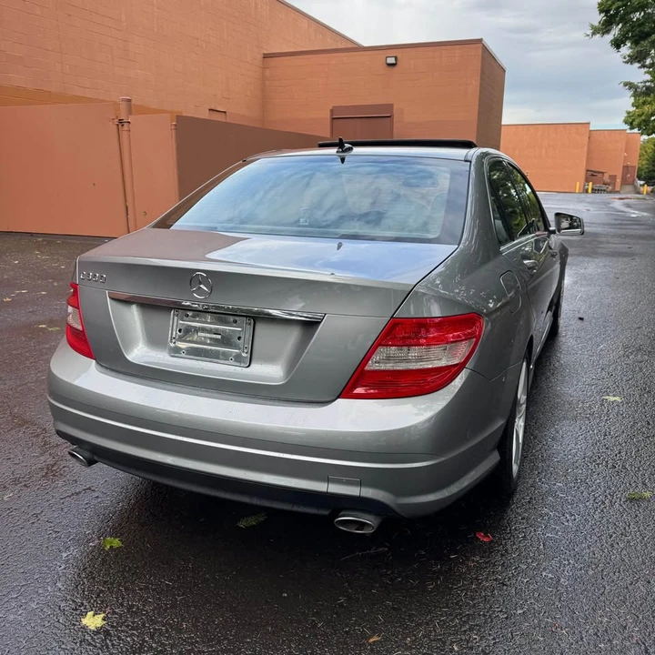 2011 Mercedes-Benz W204 C-Class - Image 4 of 10