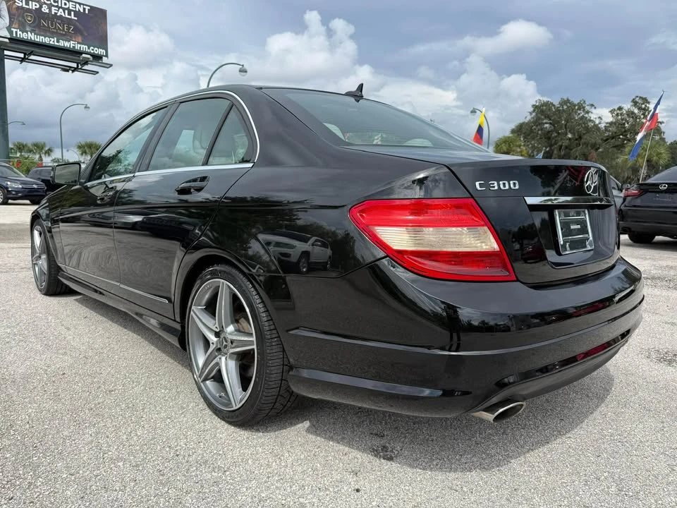 2011 Mercedes-Benz W204 C-Class - Image 6 of 14
