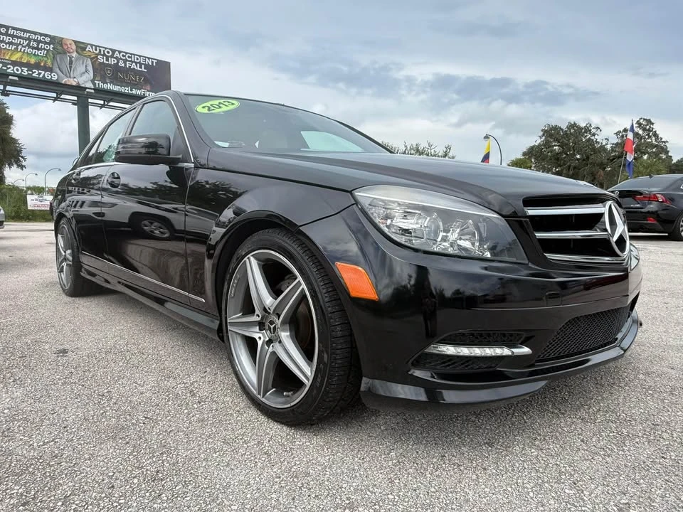 2011 Mercedes-Benz W204 C-Class - Image 2 of 14