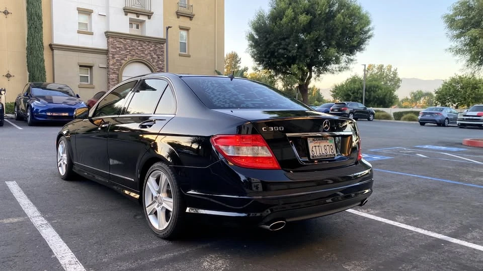 2011 Mercedes-Benz W204 C-Class - Image 3 of 18