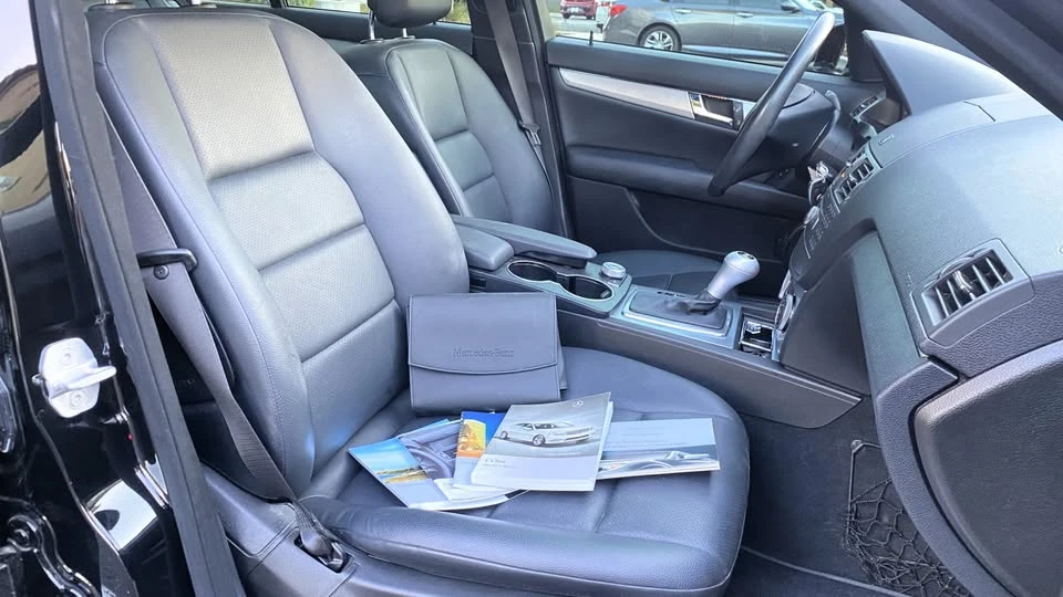 2011 Mercedes-Benz W204 C-Class - Image 13 of 18