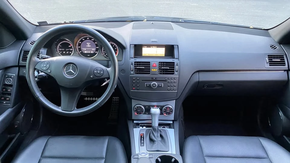 2011 Mercedes-Benz W204 C-Class - Image 14 of 18