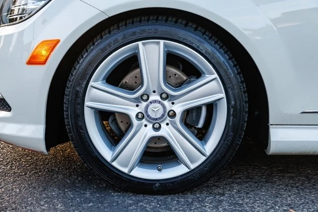 2011 Mercedes-Benz W204 C-Class - Image 9 of 12