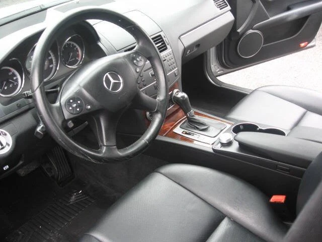 2011 Mercedes-Benz W204 C-Class - Image 14 of 20