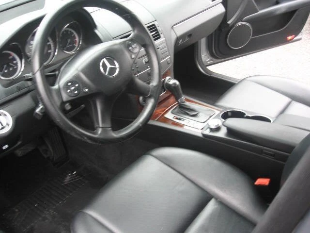2011 Mercedes-Benz W204 C-Class - Image 13 of 20