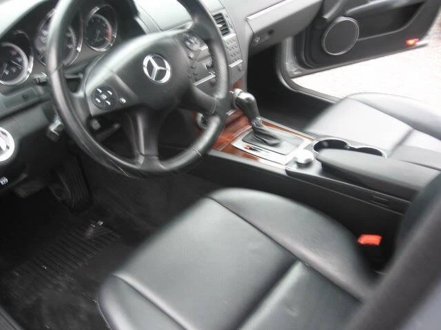 2011 Mercedes-Benz W204 C-Class - Image 12 of 20
