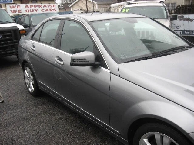 2011 Mercedes-Benz W204 C-Class - Image 3 of 20