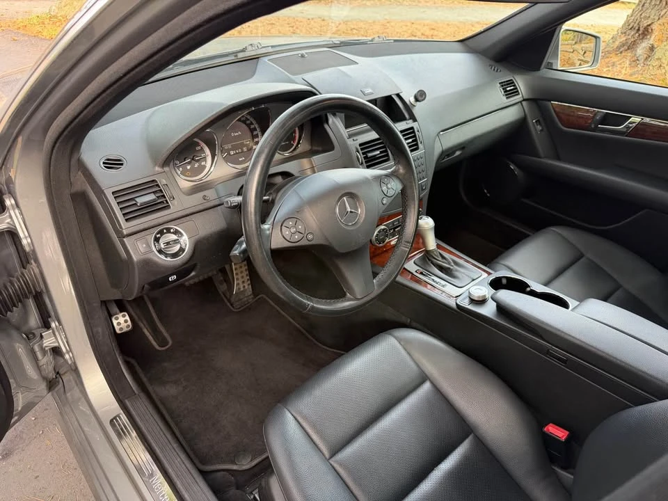 2011 Mercedes-Benz W204 C-Class - Image 8 of 12