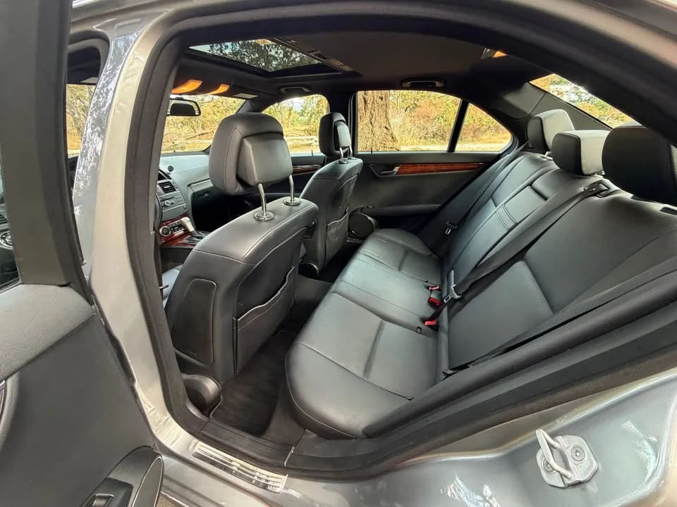 2011 Mercedes-Benz W204 C-Class - Image 10 of 12