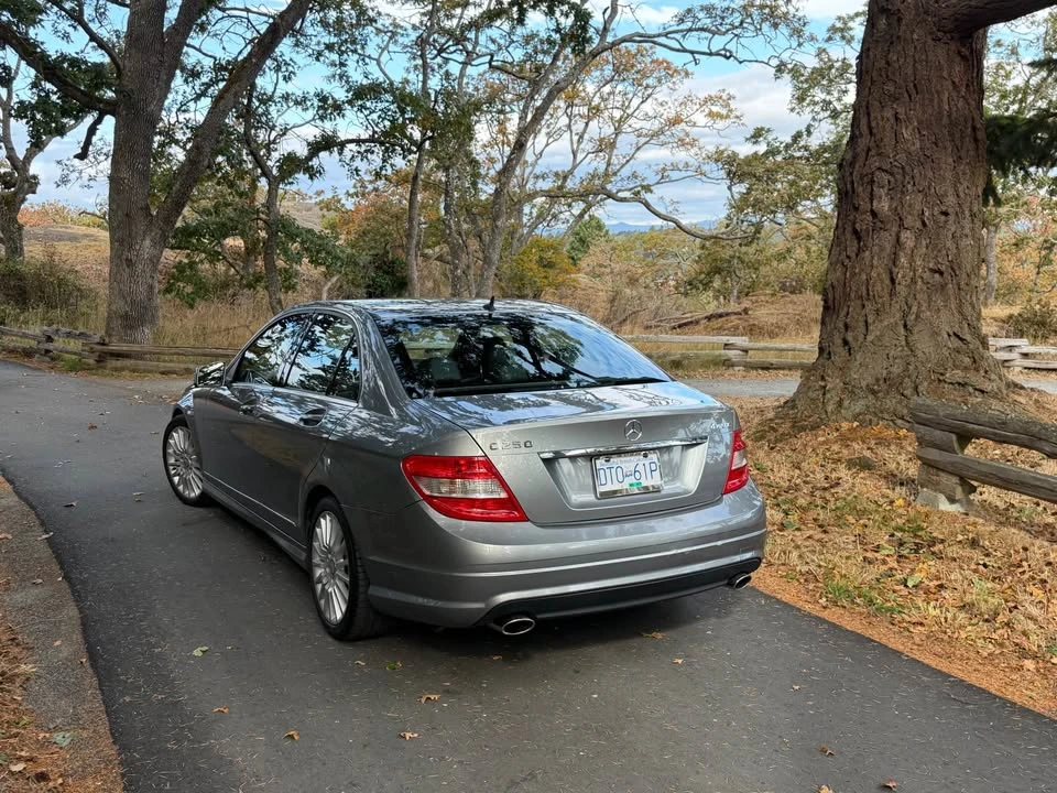 2011 Mercedes-Benz W204 C-Class - Image 5 of 12