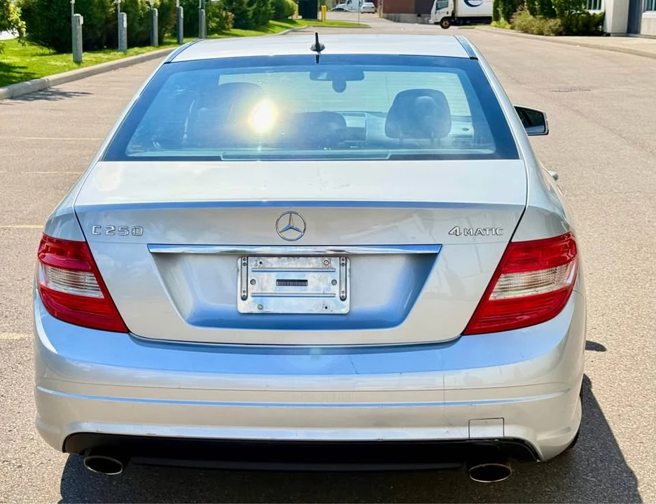 2011 Mercedes-Benz W204 C-Class - Image 4 of 14