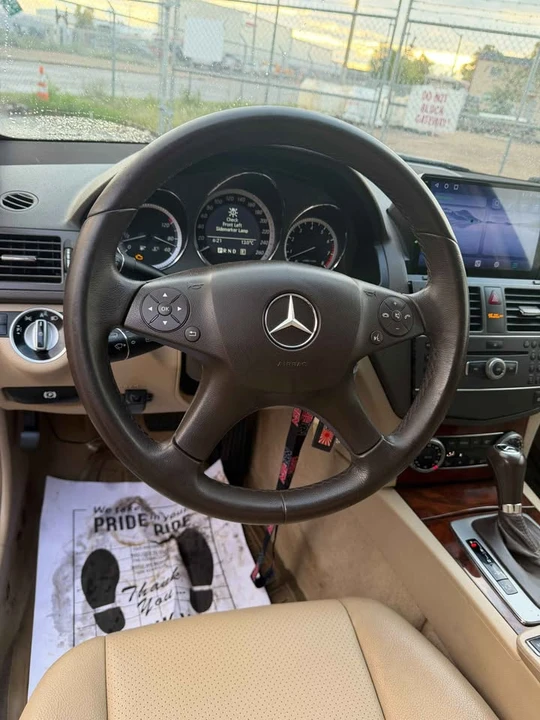 2011 Mercedes-Benz W204 C-Class - Image 7 of 12