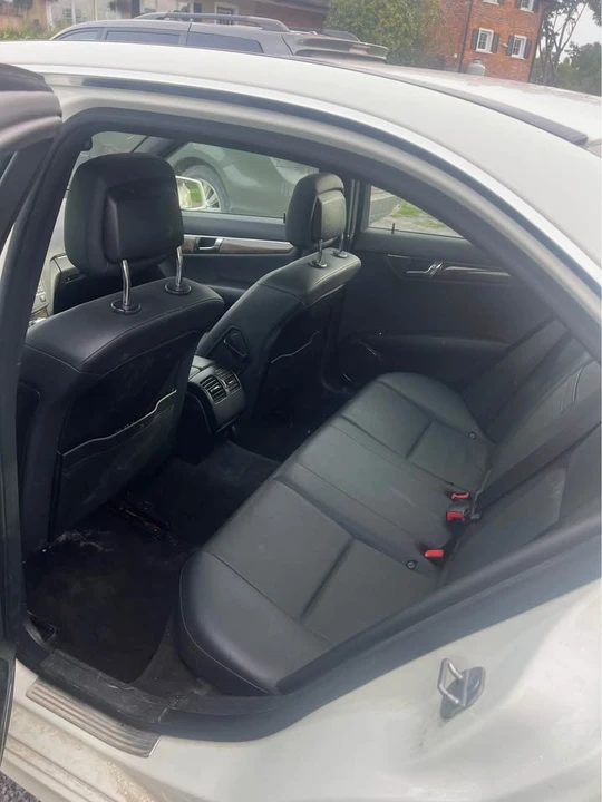 2011 Mercedes-Benz W204 C-Class - Image 7 of 10