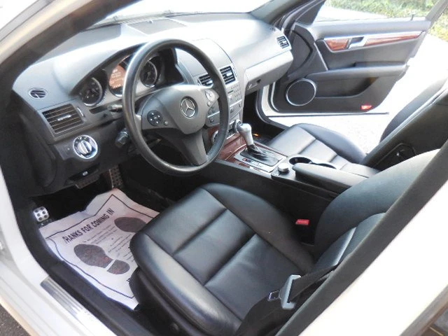 2011 Mercedes-Benz W204 C-Class - Image 11 of 20