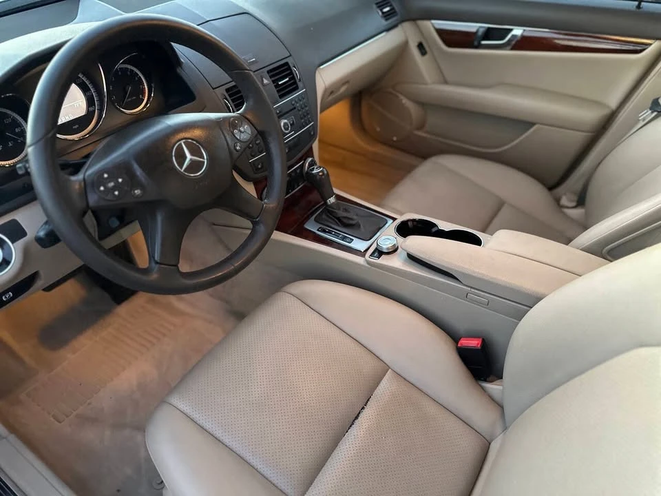 2011 Mercedes-Benz W204 C-Class - Image 9 of 20