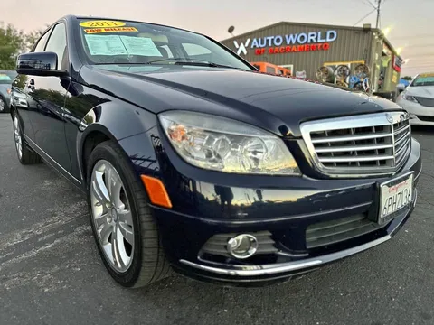 2011 Mercedes-Benz C-Class C 300 Luxury 4dr Sedan