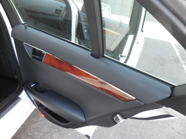 2011 Mercedes-Benz W204 C-Class - Image 14 of 20